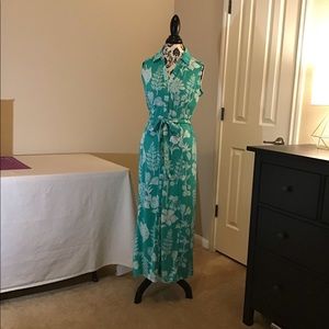 Take me to the resort Maxi Dress!!